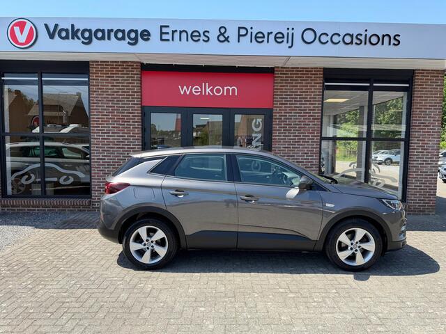Opel Grandland X 1.2 Turbo Business Executive