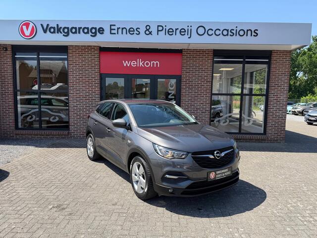 Opel Grandland X 1.2 Turbo Business Executive