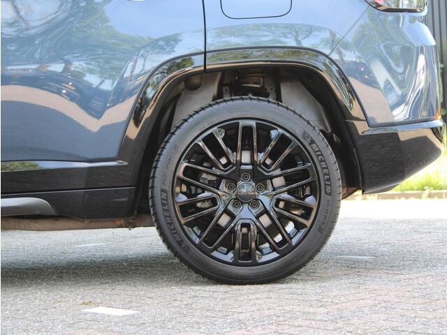 Jeep Compass 4xe 240 Plug-in Hybrid Electric S | Navi / Leder / Camera