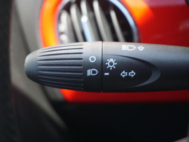 Fiat 500c 1.0 Hybrid RED