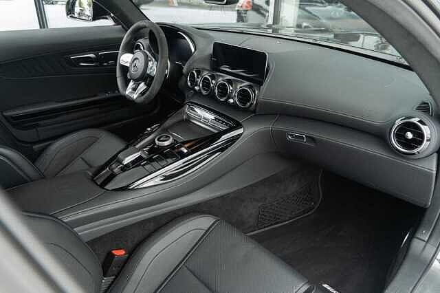 Mercedes-Benz AMG-GT C Rear Axle Ceramic Brakes Burmester Performance
