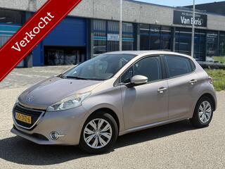 PEUGEOT 208 1.2 VTi 5-DRS Airco/Navi/Cruise/Climate Lage KM