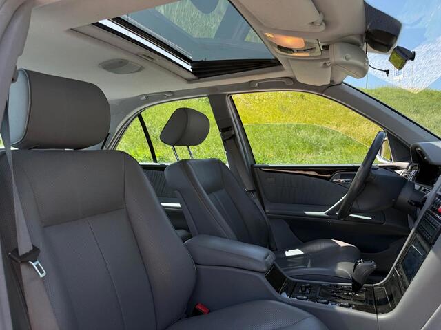 Mercedes-Benz E-Klasse 280 Avantgarde Select 4-Matic|Schuifdak|Leder|Memory|Carplay