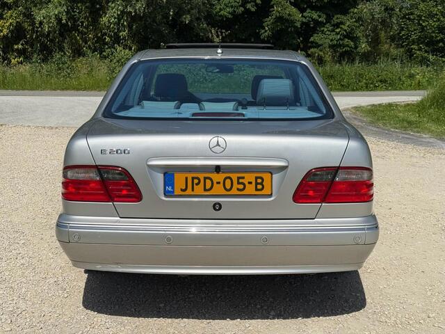 Mercedes-Benz E-Klasse 280 Avantgarde Select 4-Matic|Schuifdak|Leder|Memory|Carplay