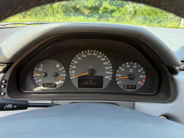 Mercedes-Benz E-Klasse 280 Avantgarde Select 4-Matic|Schuifdak|Leder|Memory|Carplay