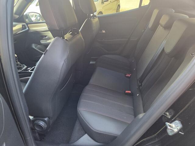 Opel Mokka 1.2 Turbo GS Parkeersensoren Voor + Achter/ Stuur en stoel verwarming/ Navigatie/ Android auto/ Rijklaarprijs