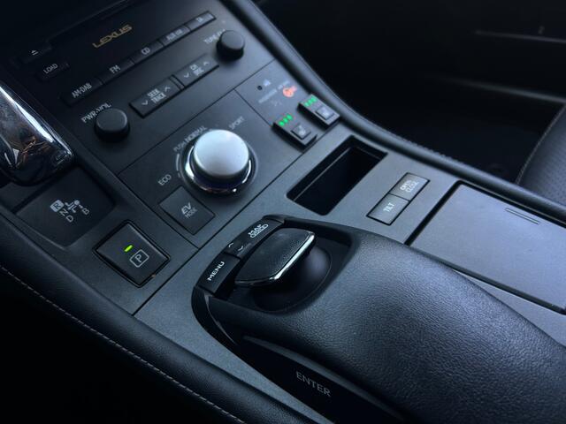 Lexus CT 200h Hybrid Executive Line | Leder | Camera | Stoelverw.