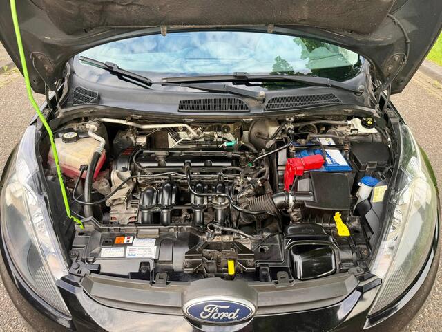 Ford Fiesta 1.25 Ghia - e APK