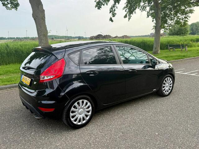 Ford Fiesta 1.25 Ghia - e APK