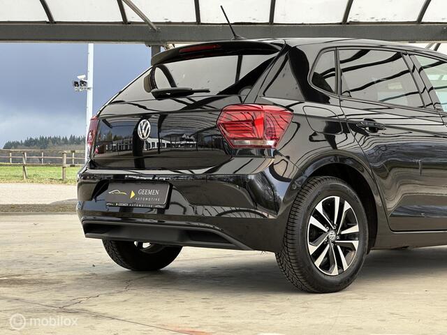 Volkswagen Polo 1.0 MPI IQ.DRIVE CARPLAY/CLIMA/BLIS/STL.VRW