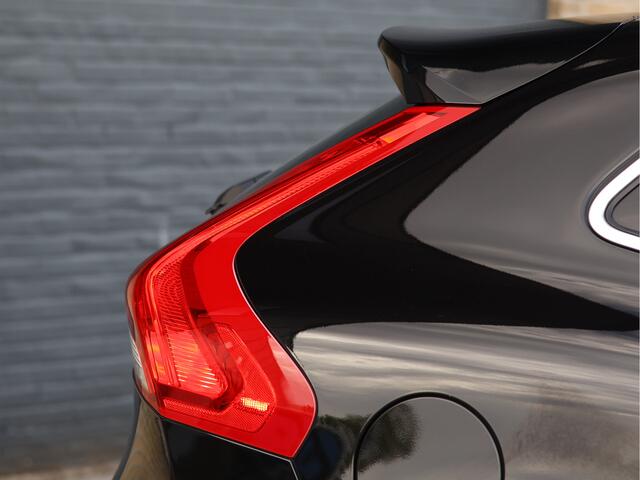 Volvo V40 2.0 T4 R-Design LED | Navi | Org. NL | Leder/Nubuck