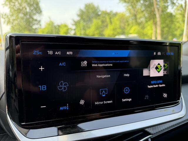 Peugeot E-2008 EV Allure Avantage 54 kWh 360 Camera / Adapt. Cruise / Navi