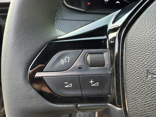 Peugeot E-2008 EV Allure Avantage 54 kWh 360 Camera / Adapt. Cruise / Navi