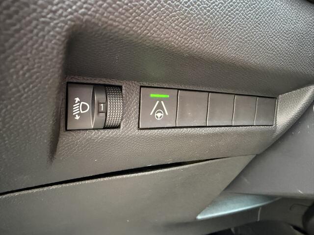 Peugeot E-2008 EV Allure Avantage 54 kWh 360 Camera / Adapt. Cruise / Navi