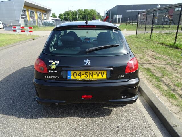 Peugeot 206 1.4 Air-line 3