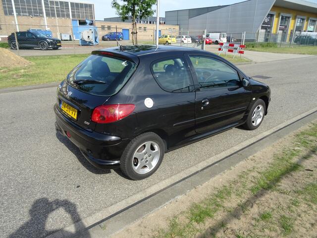 Peugeot 206 1.4 Air-line 3