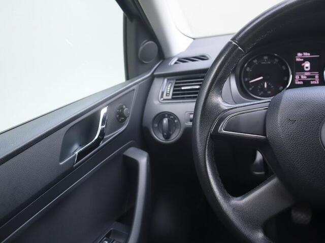 Skoda Rapid 1.4 TSI Greentech Elegance | Airco | Cruise | Stoelverwarming |