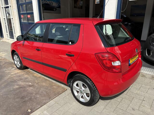 Skoda Fabia 1.4-16V Dynamic AIRCO/NW APK/LM VELGEN