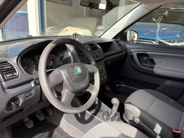 Skoda Fabia 1.4-16V Dynamic AIRCO/NW APK/LM VELGEN