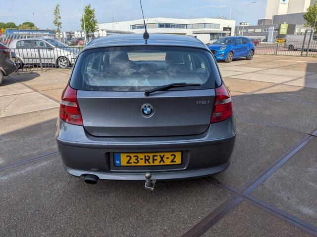 BMW 1-Serie 116i EffDyn. Ed. Business Line Ultimate Edition Leer, Trekhaak