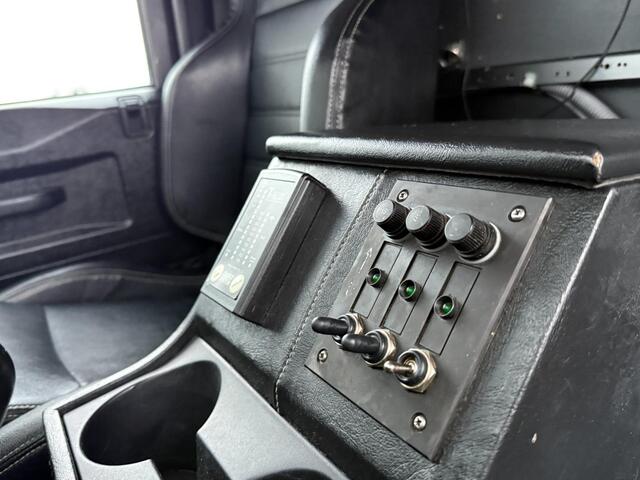 Land Rover Defender 2.4 Td4 110 E Airco Leder Mini-Camper