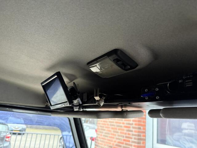 Land Rover Defender 2.4 Td4 110 E Airco Leder Mini-Camper