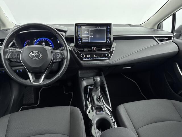 Toyota Corolla Sedan 1.8 Hybrid Active | NL-Auto | Apple Carplay/Android Auto | Parkeercamera | t/m 15-06 FA