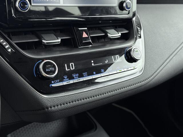 Toyota Corolla Sedan 1.8 Hybrid Active | NL-Auto | Apple Carplay/Android Auto | Parkeercamera | t/m 15-06 FA