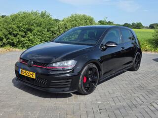 Volkswagen Golf VII