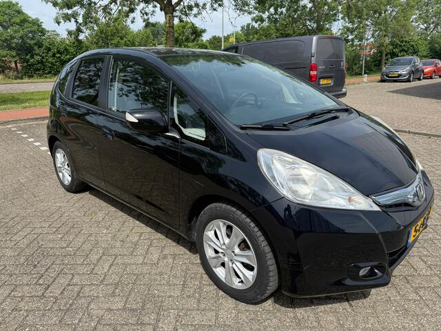 Honda Jazz 1.4 Hybrid Elegance / AUTOMAAT / AIRCO / APK / NAP / PANO / BOEKJES / ZEER NETTE AUTO