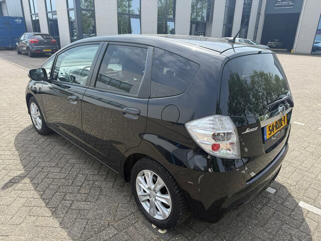 Honda Jazz 1.4 Hybrid Elegance / AUTOMAAT / AIRCO / APK / NAP / PANO / BOEKJES / ZEER NETTE AUTO