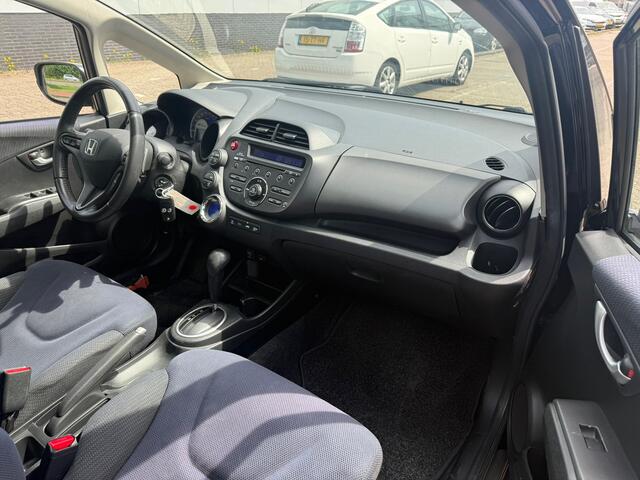 Honda Jazz 1.4 Hybrid Elegance / AUTOMAAT / AIRCO / APK / NAP / PANO / BOEKJES / ZEER NETTE AUTO