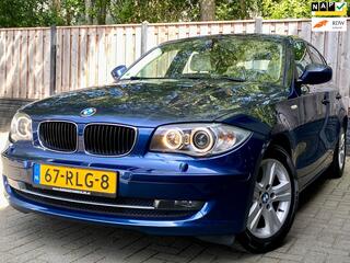 BMW 1-SERIE 116i Business Line Ultimate Edition NL Auto I APK I NAVI I AUTOMAAT I LEER I CRUISE I LMV