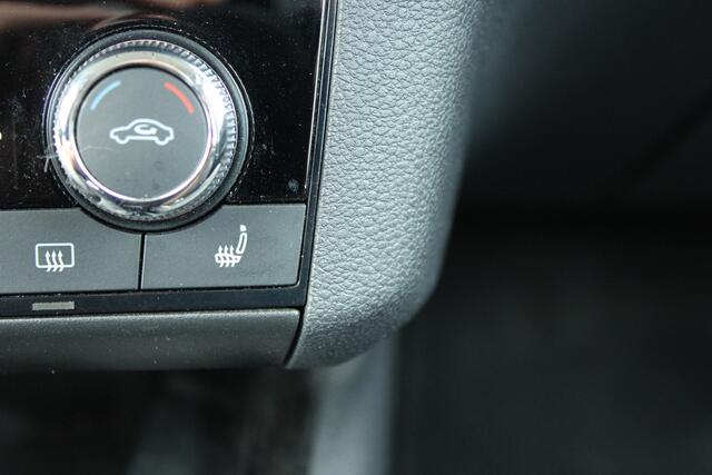 Skoda Kamiq 1.0 TSI Business Virtual-Cockpit Camera Led Trekhaak-Zwenkbaar