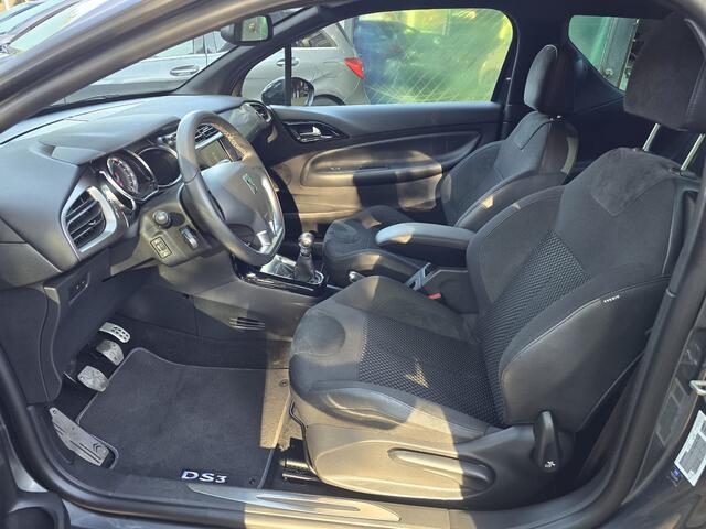 DS DS 3 1.2 110PK So Chic | 12MND GARANTIE | NAVI | CRUISE | LMV | LAGE KM |