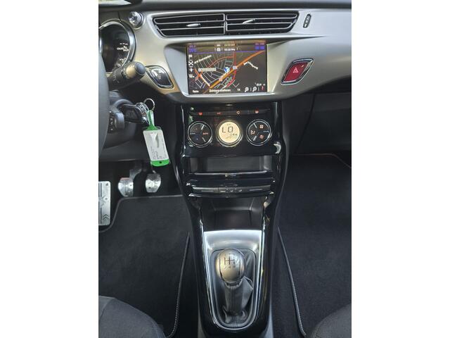 DS DS 3 1.2 110PK So Chic | 12MND GARANTIE | NAVI | CRUISE | LMV | LAGE KM |
