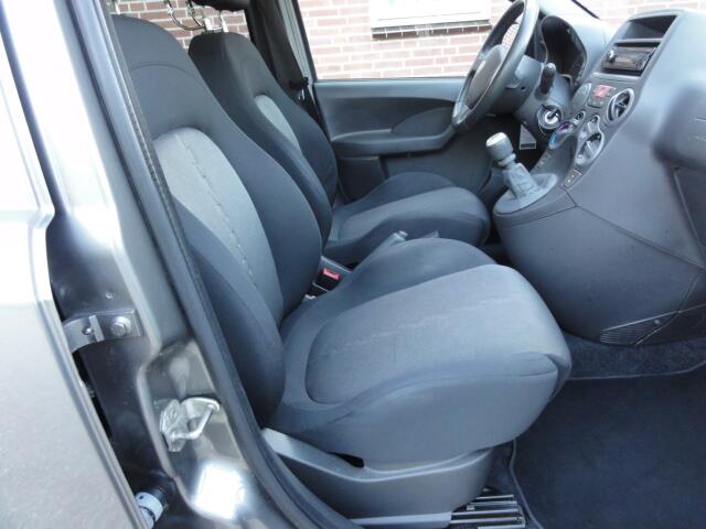 Fiat Panda 1.2 Presto AIRCO  A.P.K 26-05-2027 