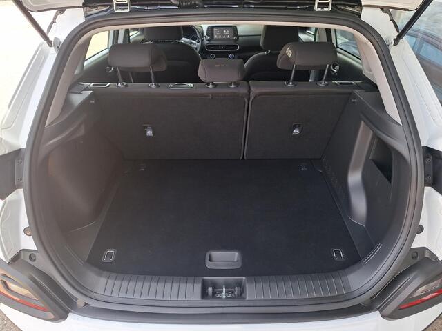 Hyundai Kona 1.0T Comfort | Apple Carplay/Android Auto | Achteruitrijcamera | Climate control | Cruise control | Lichtmetalen velgen |
