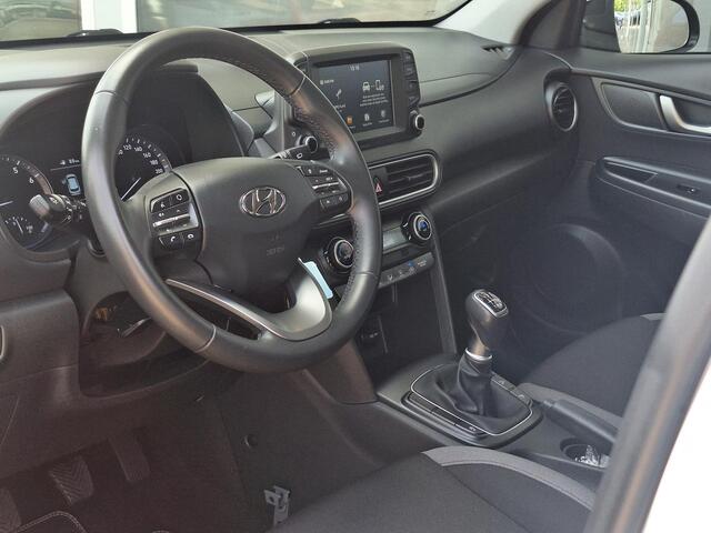 Hyundai Kona 1.0T Comfort | Apple Carplay/Android Auto | Achteruitrijcamera | Climate control | Cruise control | Lichtmetalen velgen |