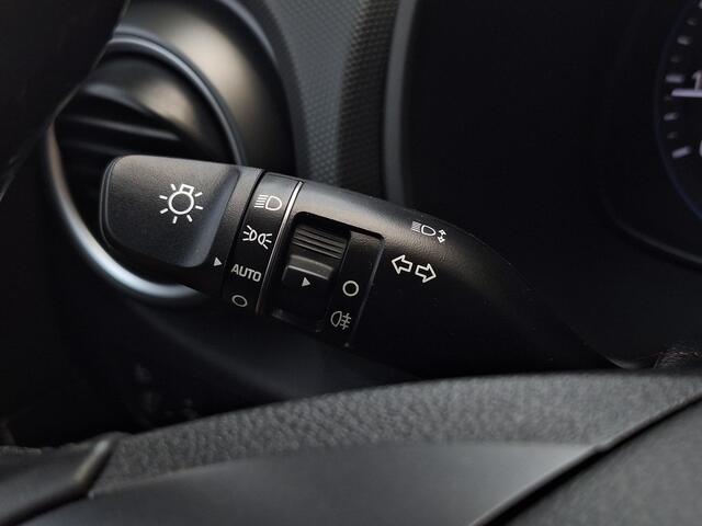 Hyundai Kona 1.0T Comfort | Apple Carplay/Android Auto | Achteruitrijcamera | Climate control | Cruise control | Lichtmetalen velgen |