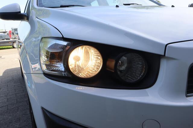 Chevrolet Aveo 1.2 LT | Cruise control | Airco | Lichtmetalen velgen | Nette auto