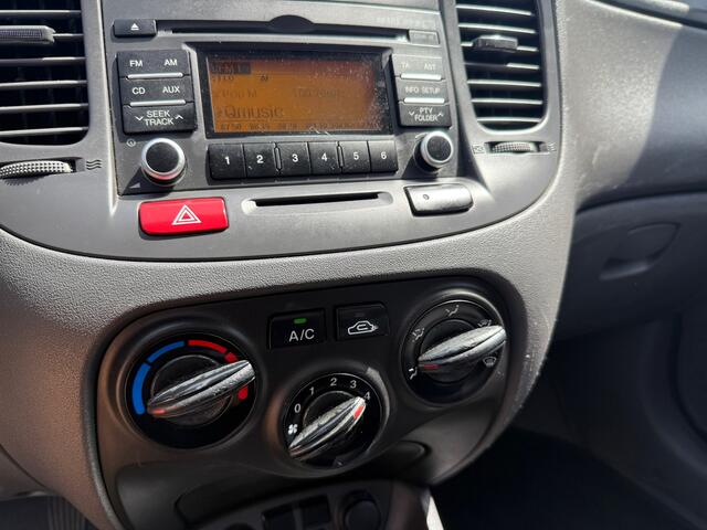 KIA RIO 1.4 X / Bj: 2009 / Airco /