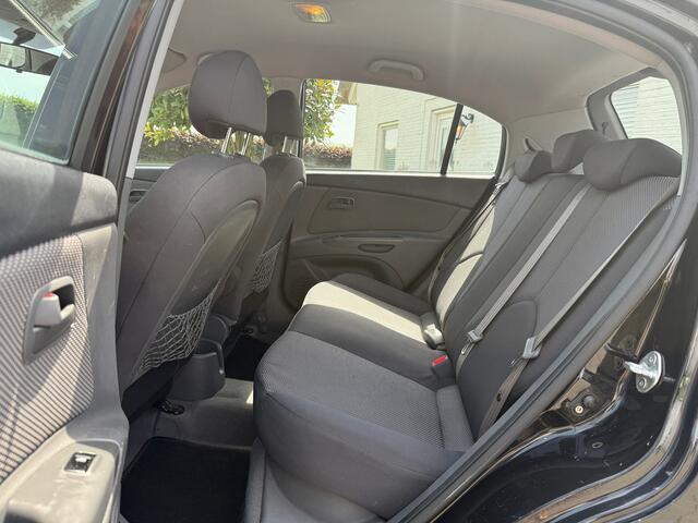 KIA RIO 1.4 X / Bj: 2009 / Airco /