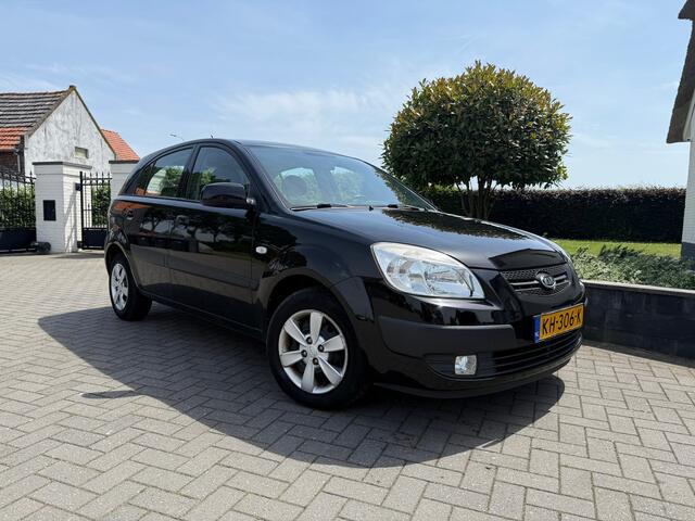 KIA RIO 1.4 X / Bj: 2009 / Airco /