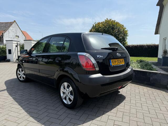 KIA RIO 1.4 X / Bj: 2009 / Airco /