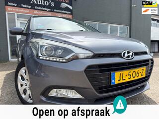 HYUNDAI I 20 1.0 T-GDI Comfort van 2de Eigenaar met parkeersensoren en navigatie en bluetooth telefoon en airco