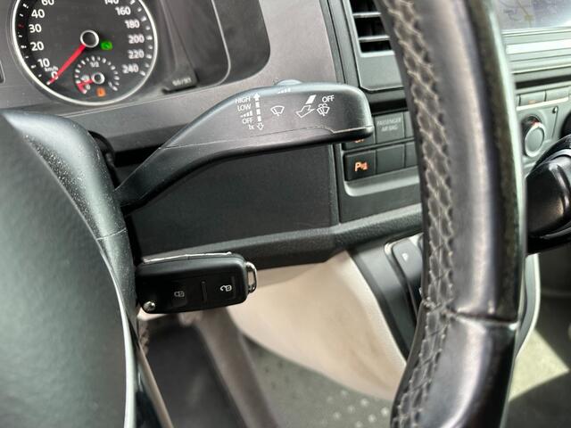 Volkswagen Transporter 2.0 TDi L2H1 Aut. Navi Trekhaak 2 schuifdeuren