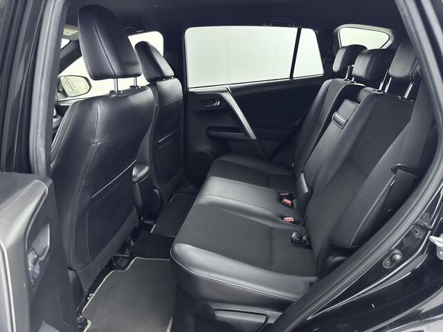 Toyota RAV4 2.5 Hybrid Style | NL-Auto | Navigatie | Trekhaak | Stoelverwarming | Elek. Kofferklep | 13-06 mp