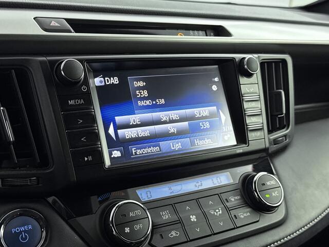 Toyota RAV4 2.5 Hybrid Style | NL-Auto | Navigatie | Trekhaak | Stoelverwarming | Elek. Kofferklep | 13-06 mp