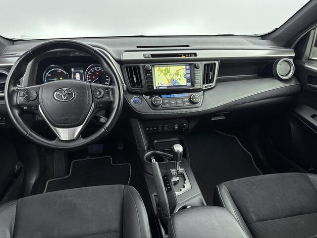 Toyota RAV4 2.5 Hybrid Style | NL-Auto | Navigatie | Trekhaak | Stoelverwarming | Elek. Kofferklep | 13-06 mp